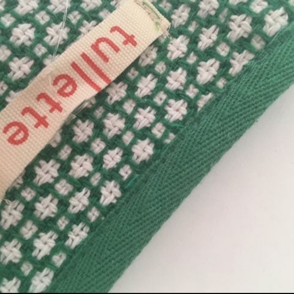 Tullette MIni Green and White Skirt Belting Detail - Picture 6 of 7